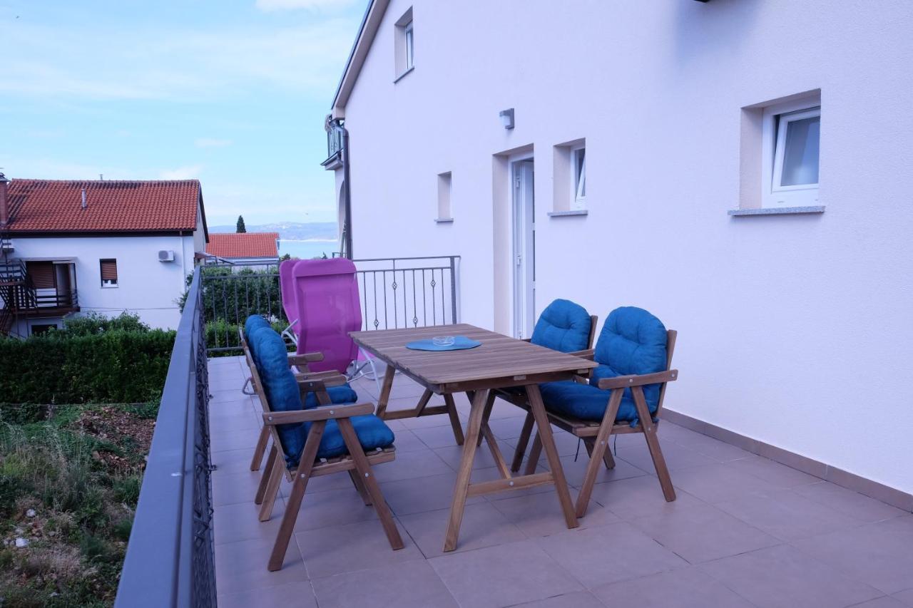 Apartmani Mojca Selce Exteriör bild
